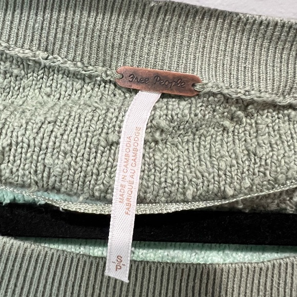 Free People Pullover Sweater - Picture 1 of 3
